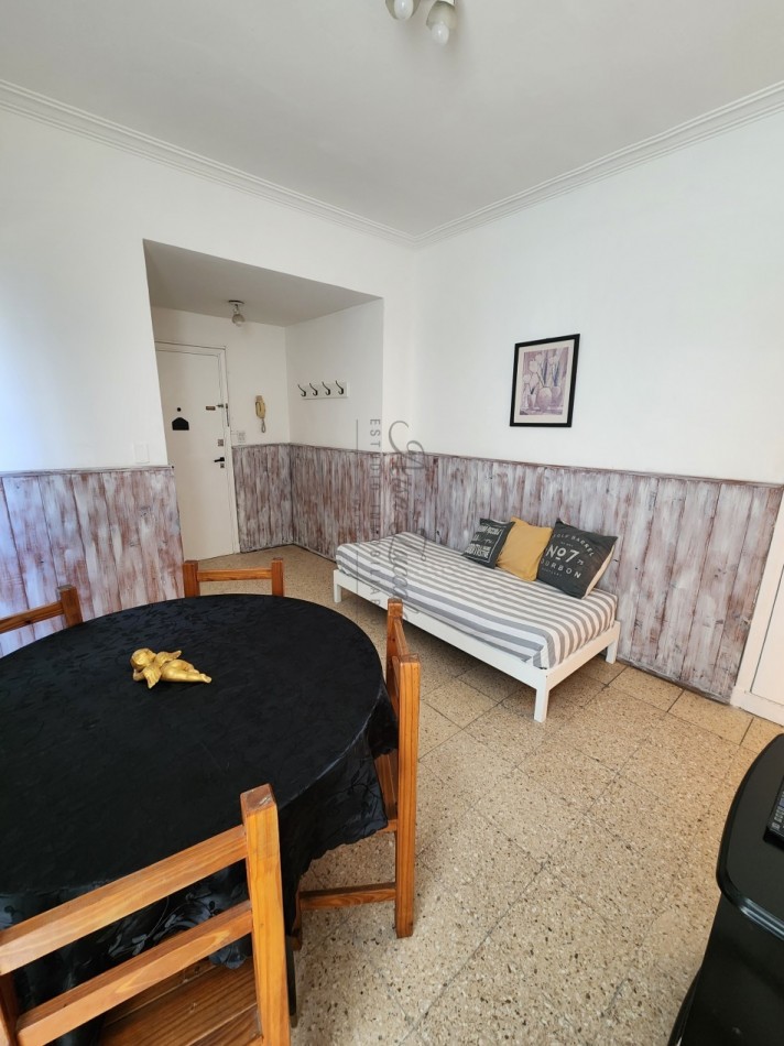 EN VENTA !! ZONA CENTRO - DEPTO 2 AMBIENTES!