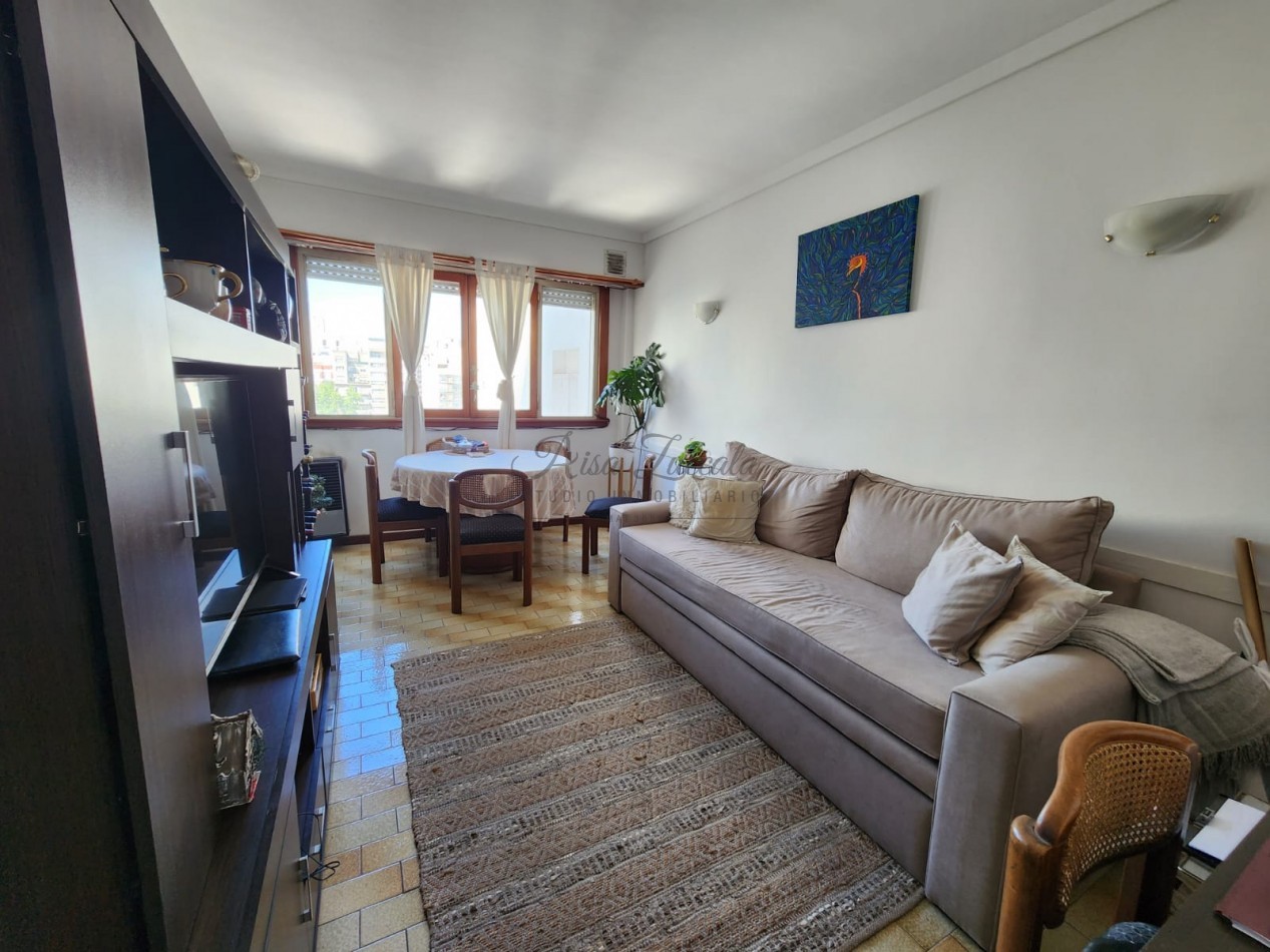 EN VENTA! 2 AMB ZONA CENTRO