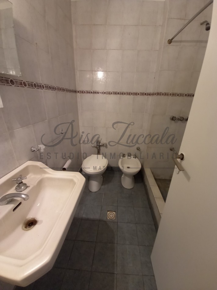EN VENTA!! ZONA CENTRO- SANTA FE Y SAN MARTIN