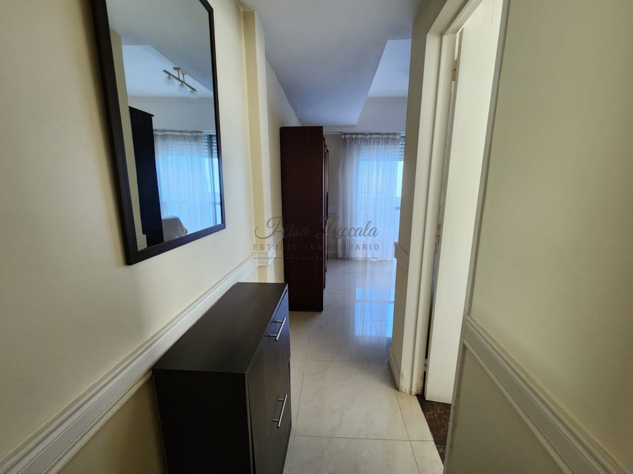 EN VENTA! 2 AMB C/ BALCON Y COCHERA - ZONA CENTRO